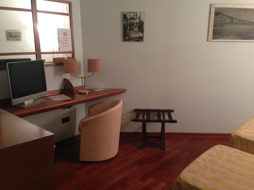 Hotel Sirenella Mele Room photo